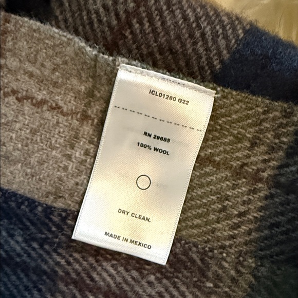 Pendleton Wool Plaid Throw - Picture 3 of 7